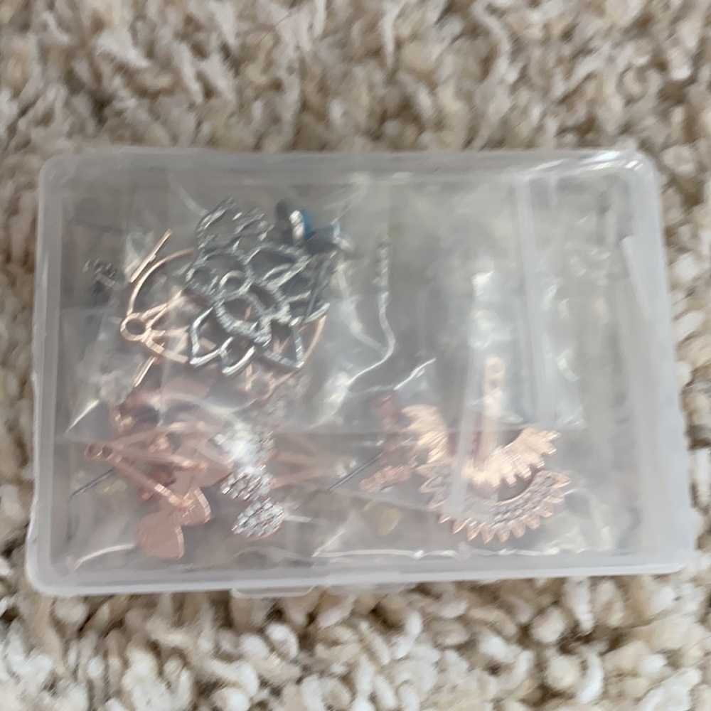 Set of 7 Earrings - mix of silver & rose gold - Picture 12 of 13